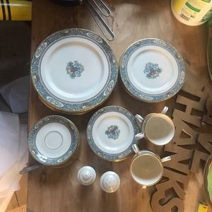 Lenox Autumn service for 6